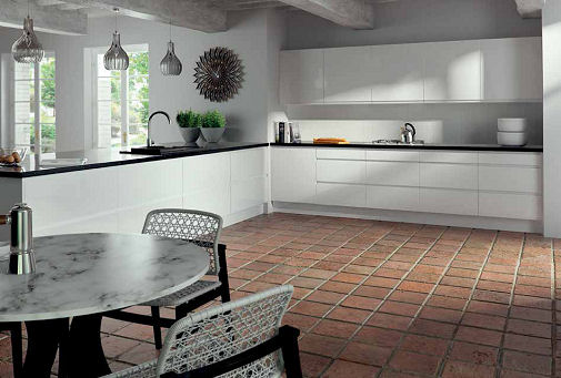 Lacarre Gloss White Handleless Kitchen Doors